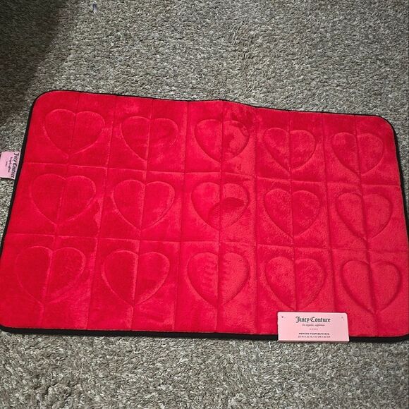 Juicy Couture Home Heart Embossed Memory Foam Bath Rug - Picture 4 of 6